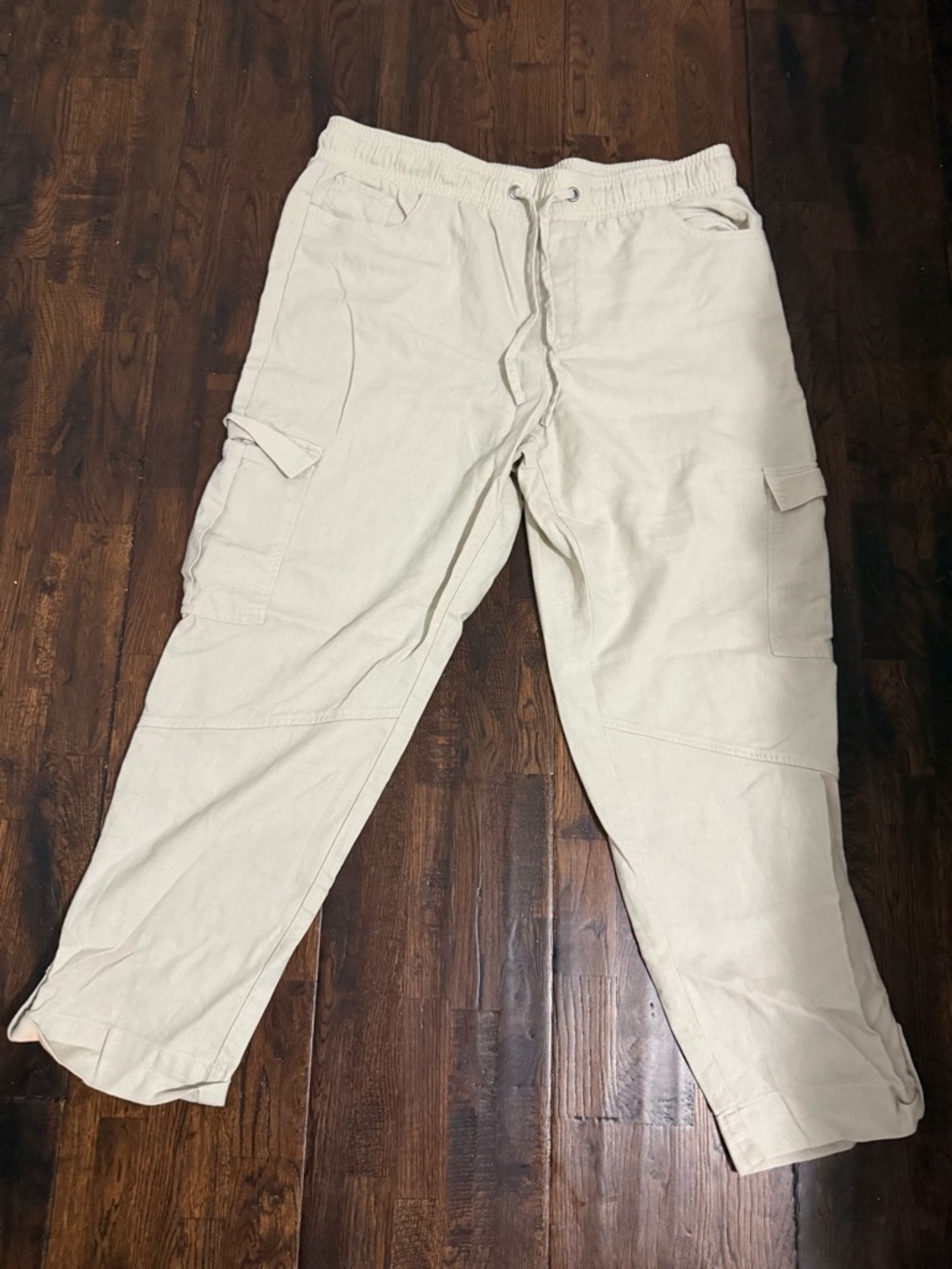 Like New REWASH Cargo Joggers/Jeans in Light Beige | XL